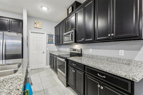 Townhouse in Winter Garden, Florida 3 bedrooms, 180.97 sq.m. № 1520023 - photo 10