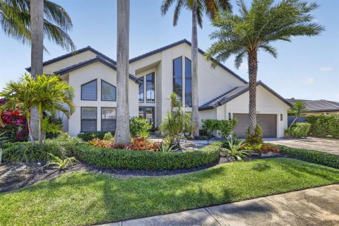 House in Lighthouse Point, Florida 4 bedrooms, 323.11 sq.m. № 2085311 - photo 2