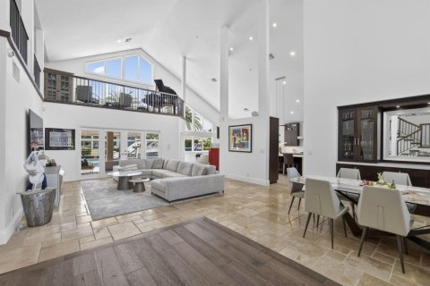 House in Lighthouse Point, Florida 4 bedrooms, 323.11 sq.m. № 2085311 - photo 4