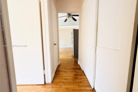 Condominio en venta en Miami, Florida, 1 dormitorio, 42.74 m2 № 2056367 - foto 9