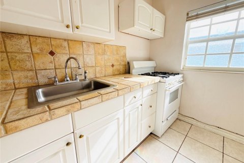 Condominio en venta en Miami, Florida, 1 dormitorio, 42.74 m2 № 2056367 - foto 7