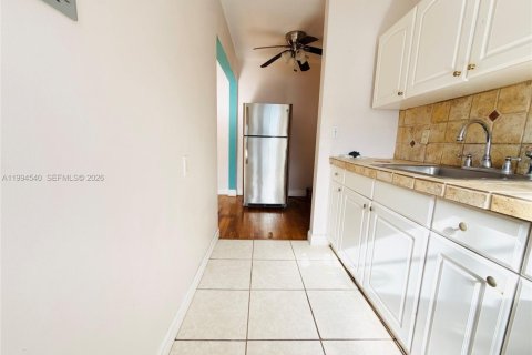 Condominio en venta en Miami, Florida, 1 dormitorio, 42.74 m2 № 2056367 - foto 8