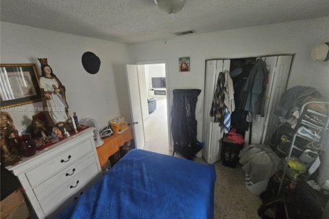 Condo in Miami, Florida, 2 bedrooms  № 2040684 - photo 26