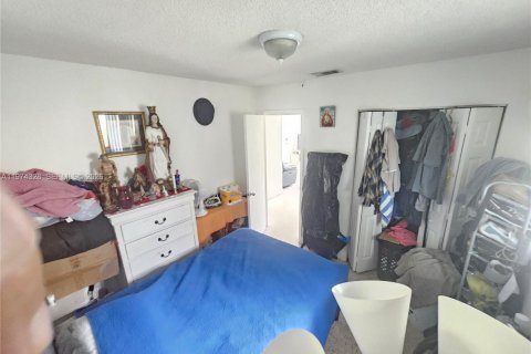 Condo in Miami, Florida, 2 bedrooms  № 2040684 - photo 28