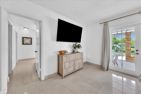 Villa ou maison à vendre à Pinecrest, Floride: 6 chambres, 380.25 m2 № 2179489 - photo 8