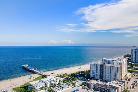 Casa en alquiler en Pompano Beach, Florida, 3 dormitorios, 149.11 m2 № 696919 - foto 1