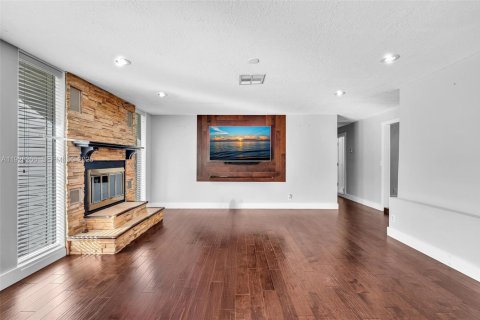 Купить виллу или дом в Локсахатчи-Гроувс, Флорида 3 спальни, 188.5м2, № 1988324 - фото 21