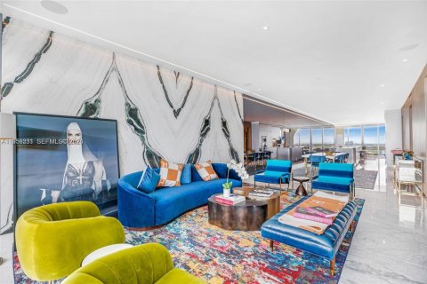 Condominio en alquiler en Sunny Isles Beach, Florida, 3 dormitorios, 233.28 m2 № 2011163 - foto 10