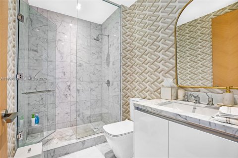 Condominio en alquiler en Sunny Isles Beach, Florida, 3 dormitorios, 233.28 m2 № 2011163 - foto 27