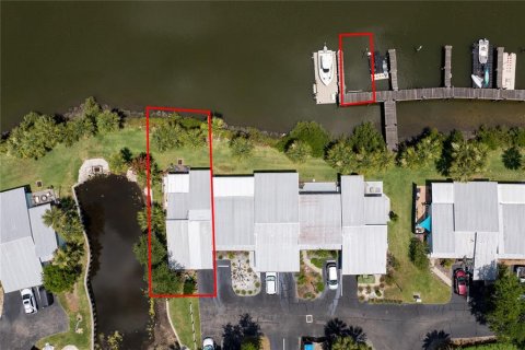 Condo in New Smyrna Beach, Florida, 2 bedrooms  № 2218901 - photo 27