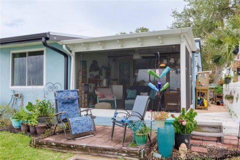 Condo in New Smyrna Beach, Florida, 2 bedrooms  № 2218901 - photo 18