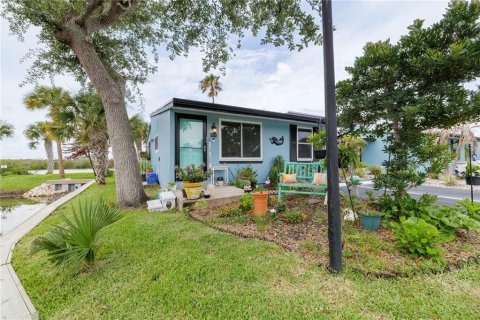 Condo in New Smyrna Beach, Florida, 2 bedrooms  № 2218901 - photo 3