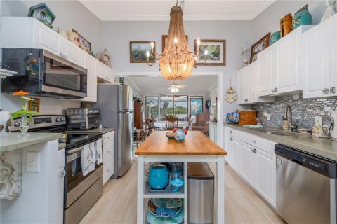 Condo in New Smyrna Beach, Florida, 2 bedrooms  № 2218901 - photo 7