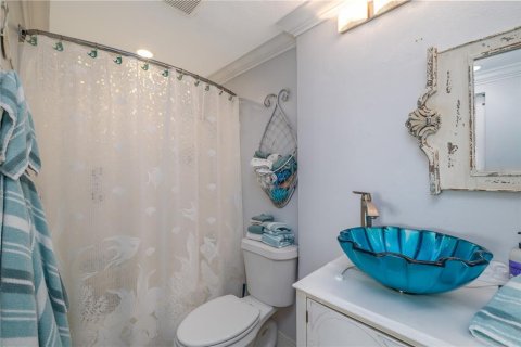 Condo in New Smyrna Beach, Florida, 2 bedrooms  № 2218901 - photo 12