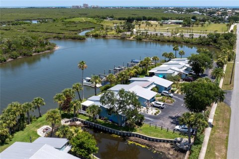 Condo in New Smyrna Beach, Florida, 2 bedrooms  № 2218901 - photo 20