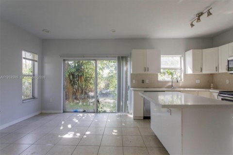 Adosado en venta en Homestead, Florida, 3 dormitorios, 140.19 m2 № 2011754 - foto 11