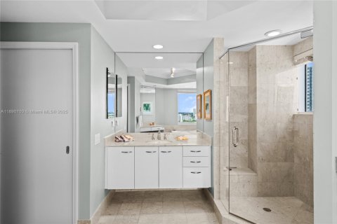 Condo in Aventura, Florida, 3 bedrooms  № 1944639 - photo 30