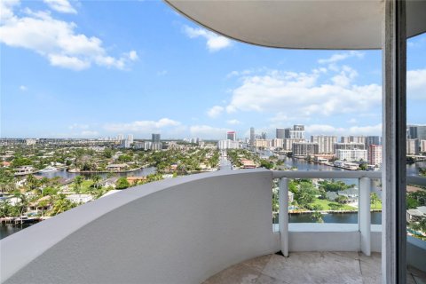 Condo in Aventura, Florida, 3 bedrooms  № 1944639 - photo 12