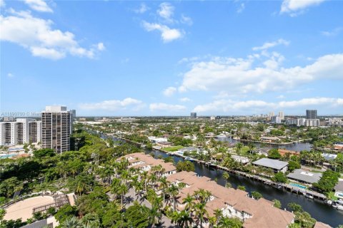 Condo in Aventura, Florida, 3 bedrooms  № 1944639 - photo 13