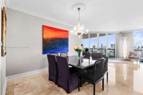 Condo in Aventura, Florida, 3 bedrooms  № 1944639 - photo 5