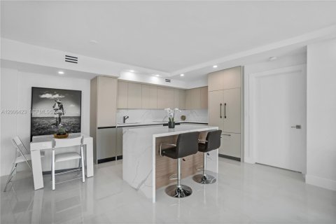 Купить кондоминиум в Майами, Флорида 2 спальни, 105.91м2, № 2090130 - фото 7