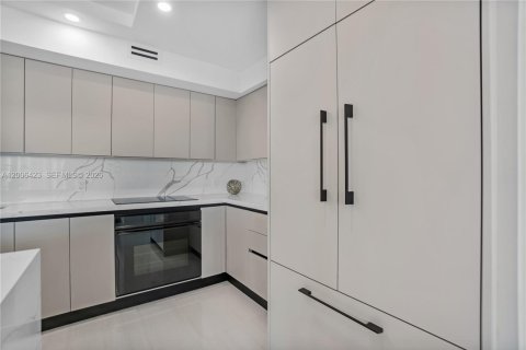 Купить кондоминиум в Майами, Флорида 2 спальни, 105.91м2, № 2090130 - фото 5
