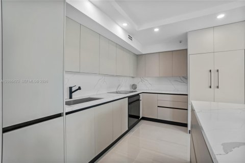 Купить кондоминиум в Майами, Флорида 2 спальни, 105.91м2, № 2090130 - фото 6