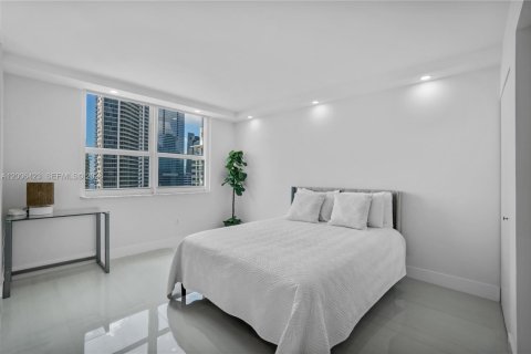 Купить кондоминиум в Майами, Флорида 2 спальни, 105.91м2, № 2090130 - фото 22