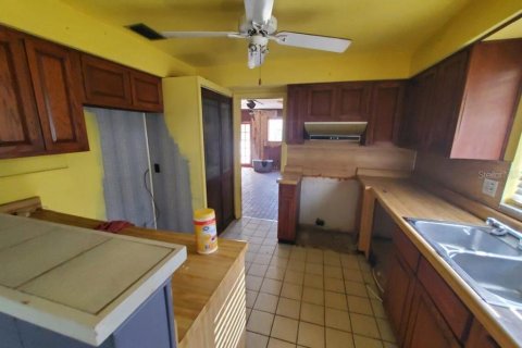 Купить виллу или дом в Семинол, Флорида 13 комнат, 203.36м2, № 2220739 - фото 10