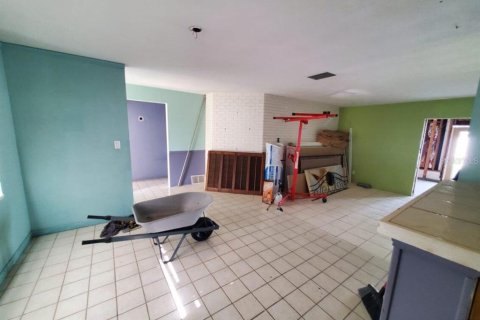 Купить виллу или дом в Семинол, Флорида 13 комнат, 203.36м2, № 2220739 - фото 9
