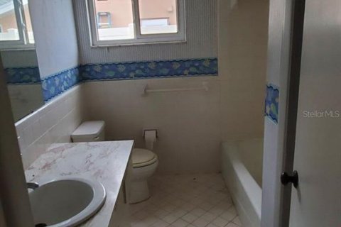 Купить виллу или дом в Семинол, Флорида 13 комнат, 203.36м2, № 2220739 - фото 13