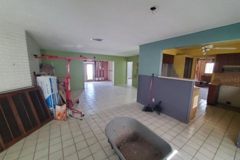 Купить виллу или дом в Семинол, Флорида 13 комнат, 203.36м2, № 2220739 - фото 8