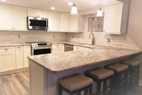 Condo in Clearwater, Florida, 2 bedrooms  № 849043 - photo 8