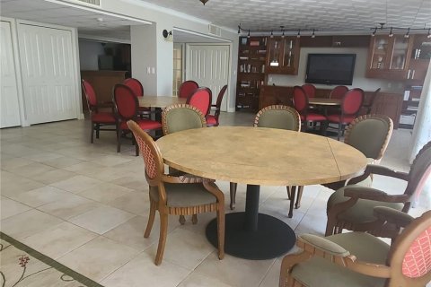 Condo in Clearwater, Florida, 2 bedrooms  № 849043 - photo 25