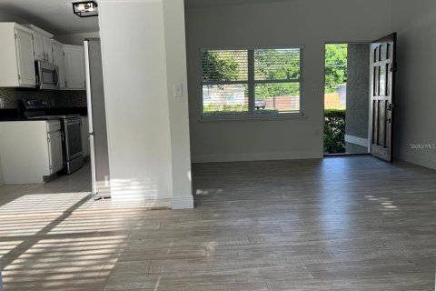 Villa ou maison à louer à Winter Park, Floride: 4 chambres, 118.54 m2 № 1851606 - photo 4