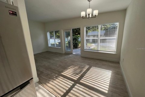Villa ou maison à louer à Winter Park, Floride: 4 chambres, 118.54 m2 № 1851606 - photo 6