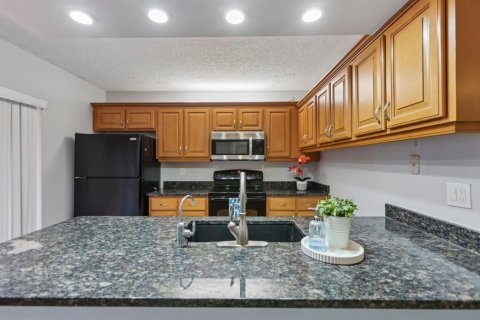 Touwnhouse à vendre à Davie, Floride: 3 chambres, 153.66 m2 № 2189247 - photo 6