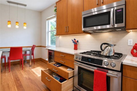 Villa ou maison à vendre à Sarasota, Floride: 4 chambres, 245.08 m2 № 2399465 - photo 8