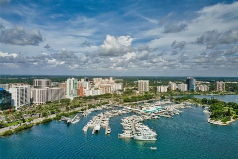 Villa ou maison à vendre à Sarasota, Floride: 4 chambres, 245.08 m2 № 2399465 - photo 25