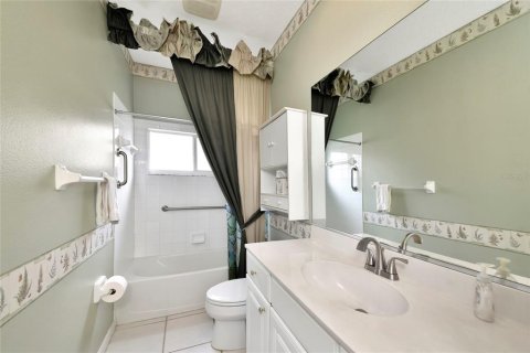 Villa ou maison à vendre à Sarasota, Floride: 4 chambres, 245.08 m2 № 2399465 - photo 17