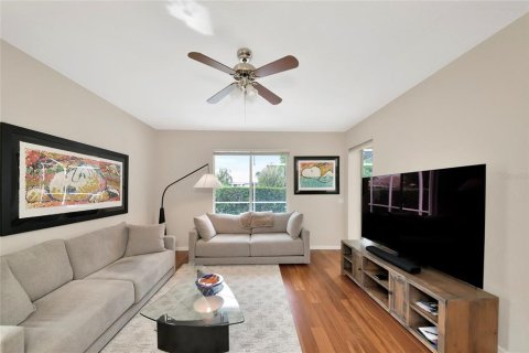 Villa ou maison à vendre à Sarasota, Floride: 4 chambres, 245.08 m2 № 2399465 - photo 11