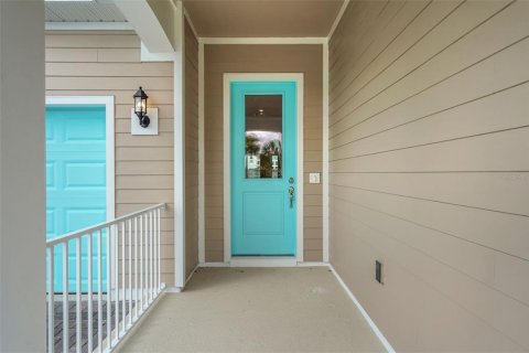 House in Lady Lake, Florida 3 bedrooms, 176.33 sq.m. № 1902068 - photo 4