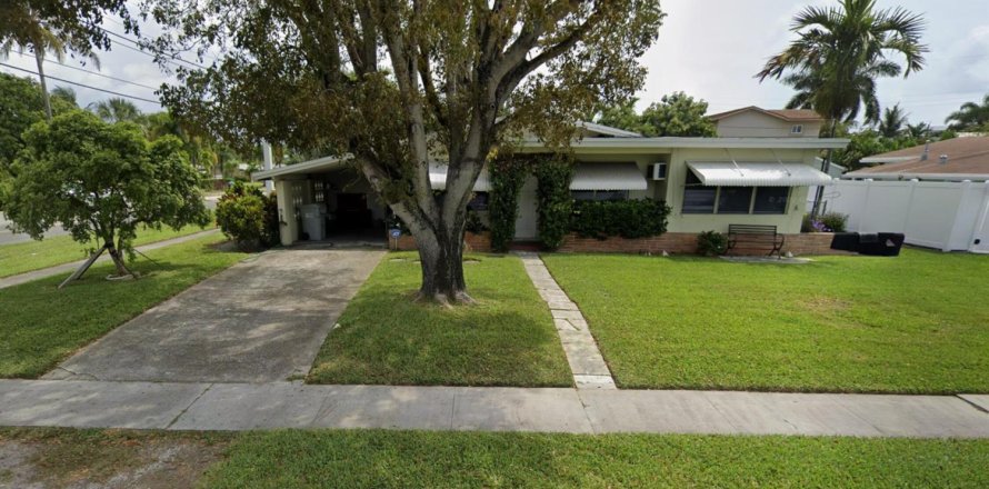Villa ou maison à Pompano Beach, Floride 3 chambres, 132.2 m2 № 2146938