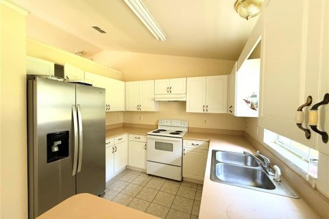 House in Ocala, Florida 3 bedrooms, 127.28 sq.m. № 1914724 - photo 5