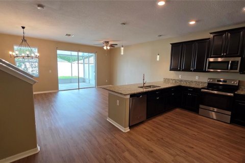Adosado en venta en Lakeland, Florida, 2 dormitorios, 121.79 m2 № 1906166 - foto 8