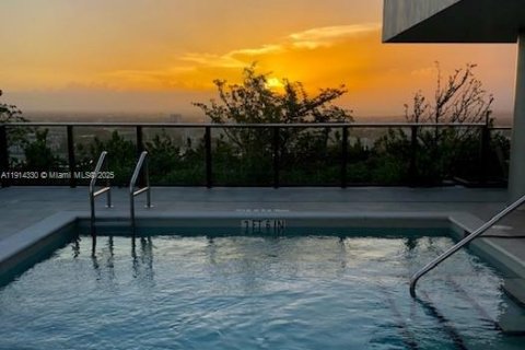 Copropriété à vendre à Miami, Floride: 2 chambres, 81.94 m2 № 1969943 - photo 8