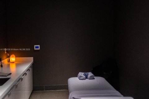 Copropriété à vendre à Miami, Floride: 2 chambres, 81.94 m2 № 1969943 - photo 11