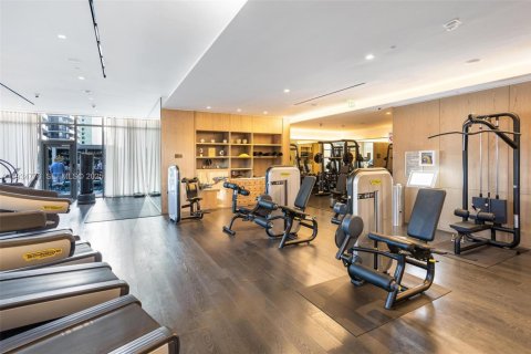 Condominio en alquiler en Miami, Florida, 1 dormitorio, 80.45 m2 № 1993011 - foto 17