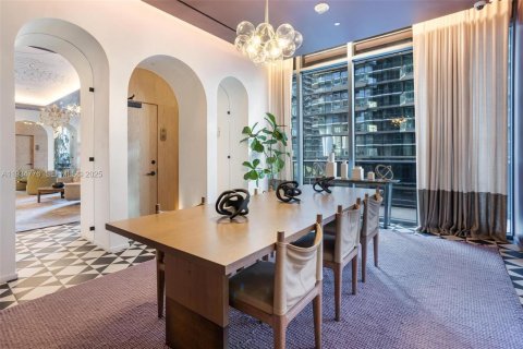 Condominio en alquiler en Miami, Florida, 1 dormitorio, 80.45 m2 № 1993011 - foto 23