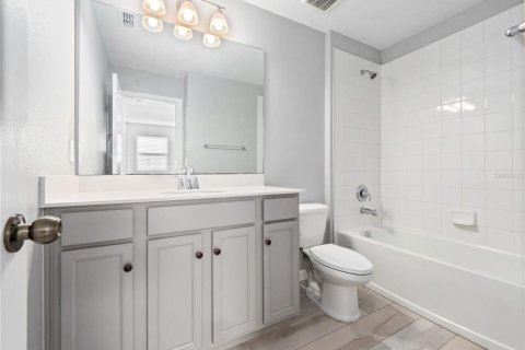 Townhouse in Apopka, Florida 4 bedrooms, 151.71 sq.m. № 1912087 - photo 16